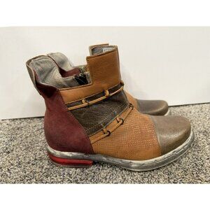 Maciejka leather ankle boots Unique Size 36 EUC